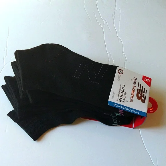 NWT New Balance 6 Pairs Black Women's Active Cushion Quarter Socks Size 4-10 - Picture 9 of 10